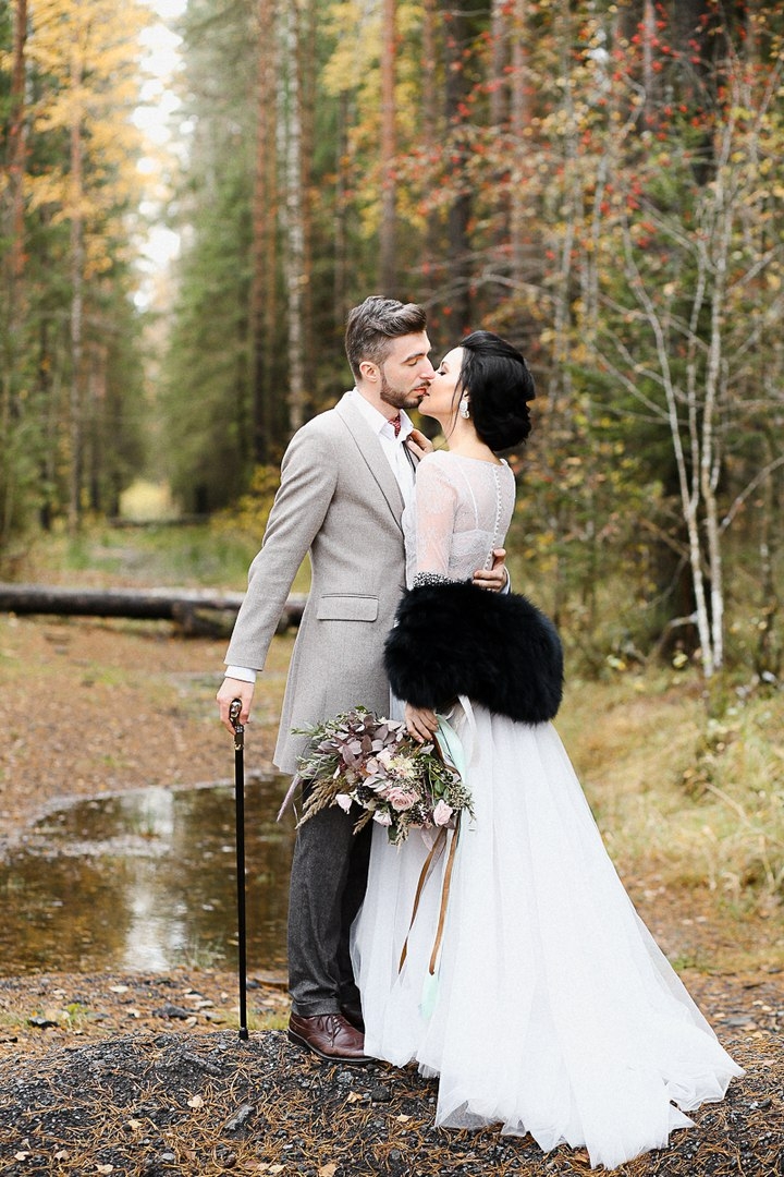 Флористика и декор S.A.M.flowers. 
Фотограф Мария Апрельская 
Видеограф Олег Карпов 
Макияж и причёска Ольга Андреева 
Стилист, шоппер Катерина Фишер