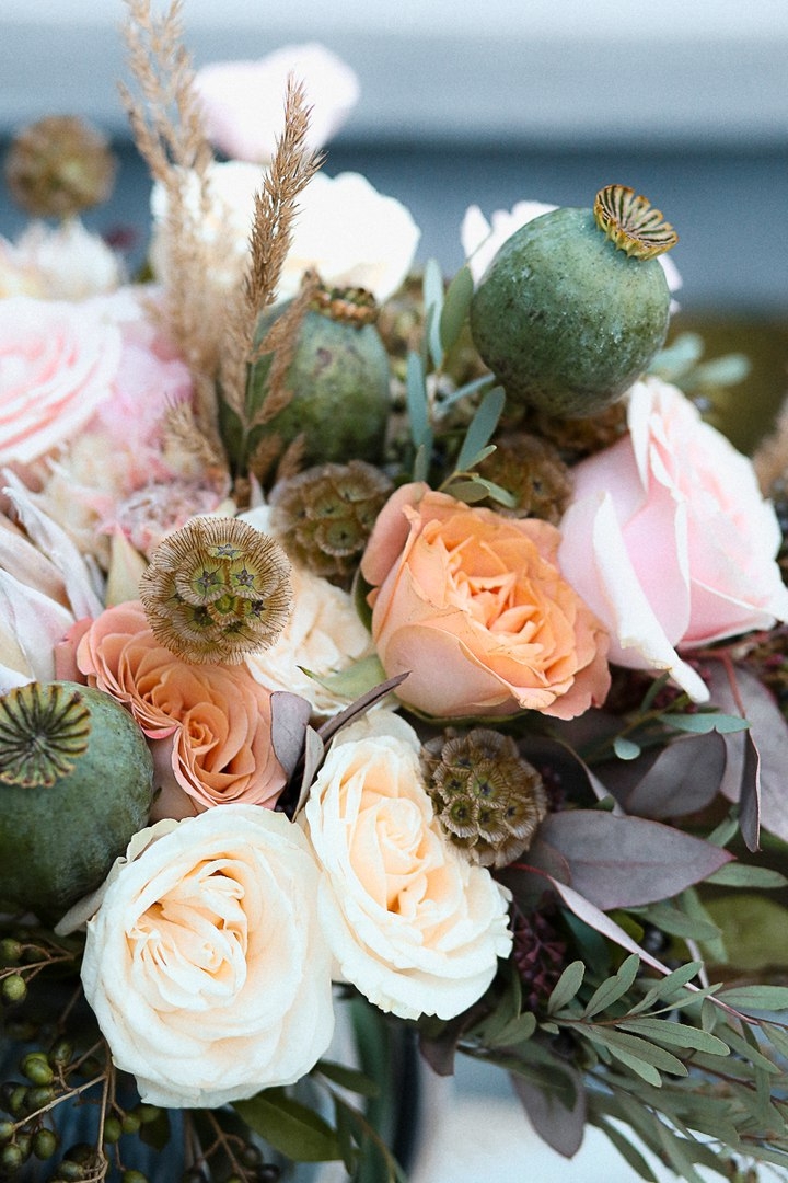 Флористика и декор S.A.M.flowers. 
Фотограф Мария Апрельская 
Видеограф Олег Карпов 
Макияж и причёска Ольга Андреева 
Стилист, шоппер Катерина Фишер