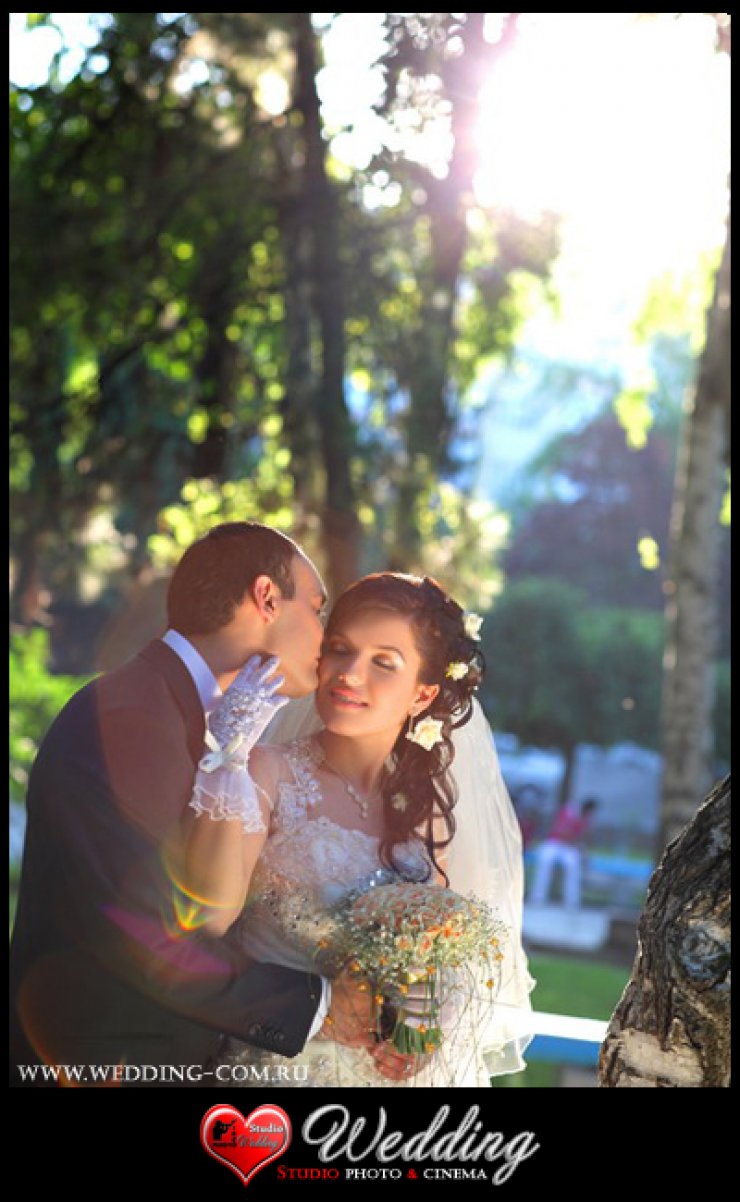 WEDDING STUDIO PHOTO CINEMA ( www.wedding-com.ru) ПРОИЗВОДИМ СВАДЕБНУЮ ПРОФЕССИОНАЛЬНУЮ ФОТОСЪЕМКУ И ВИДЕОСЪЕМКУ В Москве И Московской области... ЖИВЫЕ ЭМОЦИИ-ПРИЯТНЫЕ ВОСПОМИНАНИЯ!!!