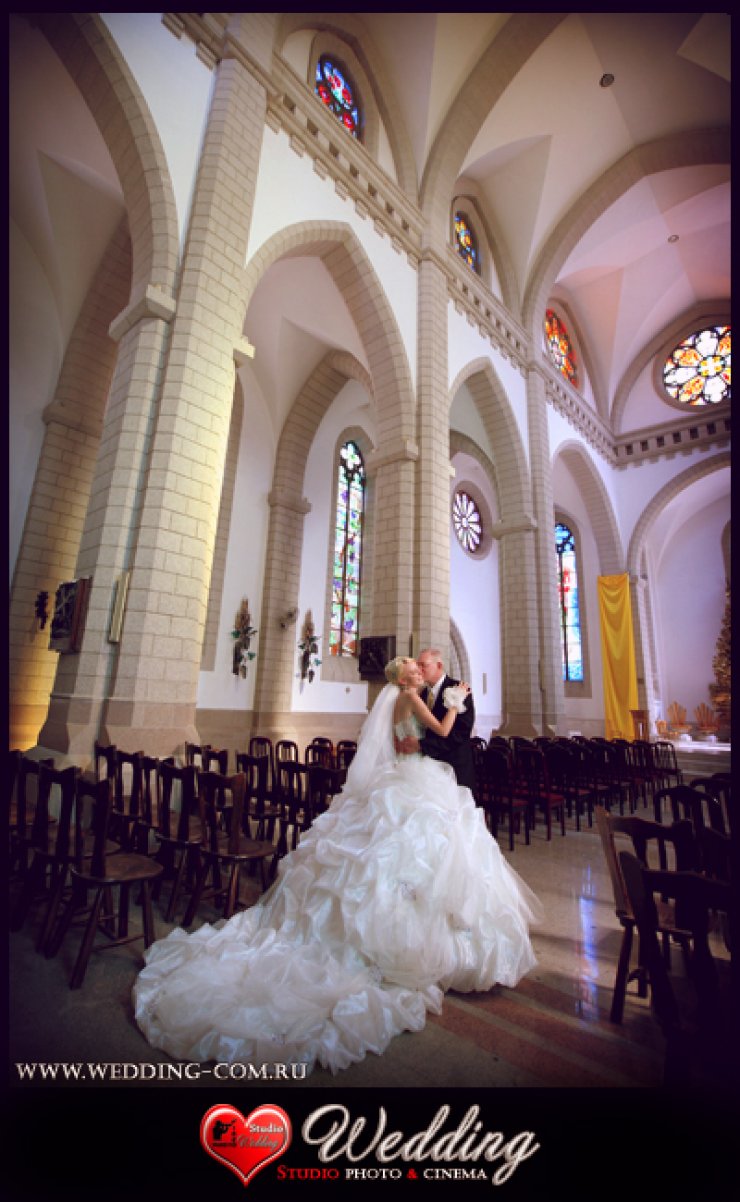 WEDDING STUDIO PHOTO CINEMA ( www.wedding-com.ru) ПРОИЗВОДИМ СВАДЕБНУЮ ПРОФЕССИОНАЛЬНУЮ ФОТОСЪЕМКУ И ВИДЕОСЪЕМКУ В Москве И Московской области... ЖИВЫЕ ЭМОЦИИ-ПРИЯТНЫЕ ВОСПОМИНАНИЯ!!!