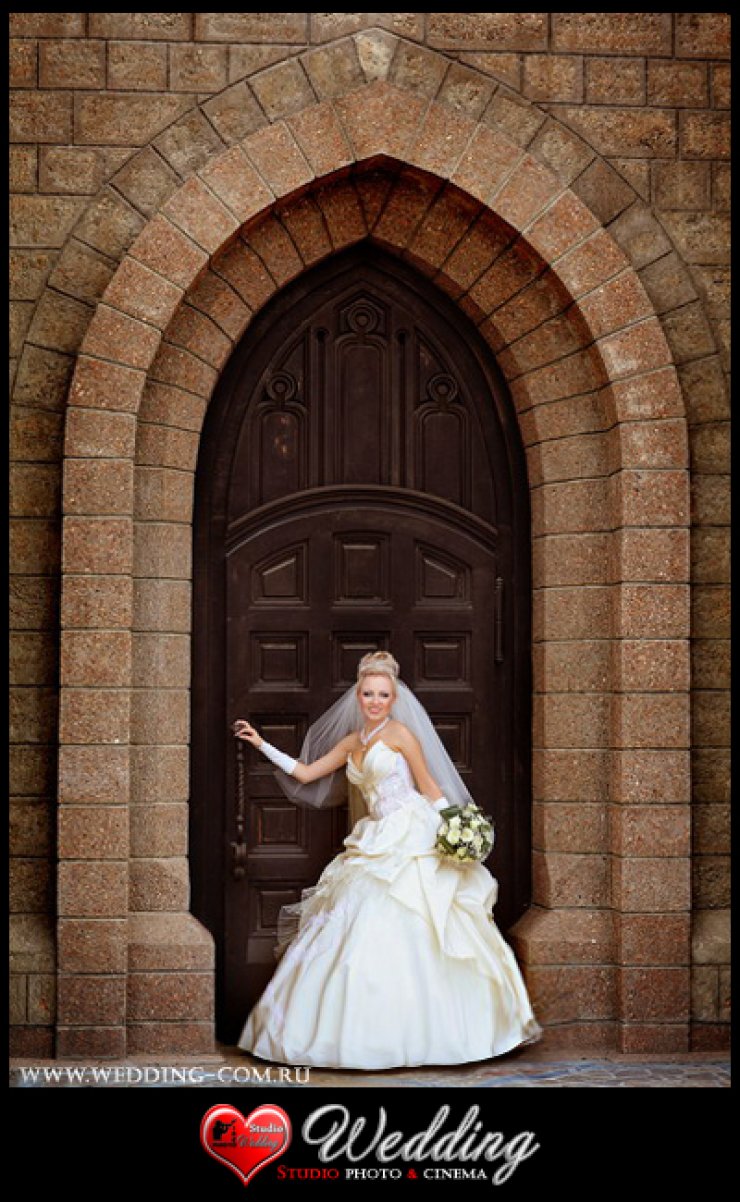 WEDDING STUDIO PHOTO CINEMA ( www.wedding-com.ru) ПРОИЗВОДИМ СВАДЕБНУЮ ПРОФЕССИОНАЛЬНУЮ ФОТОСЪЕМКУ И ВИДЕОСЪЕМКУ В Москве И Московской области... ЖИВЫЕ ЭМОЦИИ-ПРИЯТНЫЕ ВОСПОМИНАНИЯ!!!