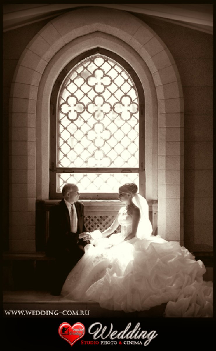 WEDDING STUDIO PHOTO CINEMA ( www.wedding-com.ru) ПРОИЗВОДИМ СВАДЕБНУЮ ПРОФЕССИОНАЛЬНУЮ ФОТОСЪЕМКУ И ВИДЕОСЪЕМКУ В Москве И Московской области... ЖИВЫЕ ЭМОЦИИ-ПРИЯТНЫЕ ВОСПОМИНАНИЯ!!!