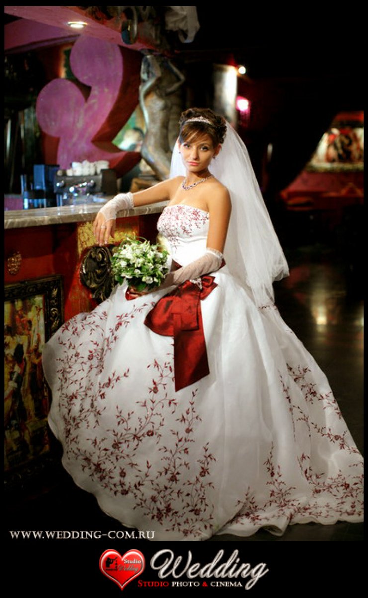 WEDDING STUDIO PHOTO CINEMA ( www.wedding-com.ru) ПРОИЗВОДИМ СВАДЕБНУЮ ПРОФЕССИОНАЛЬНУЮ ФОТОСЪЕМКУ И ВИДЕОСЪЕМКУ В Москве И Московской области... ЖИВЫЕ ЭМОЦИИ-ПРИЯТНЫЕ ВОСПОМИНАНИЯ!!!