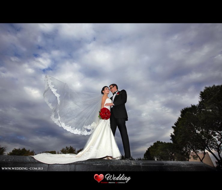WEDDING STUDIO PHOTO CINEMA ( www.wedding-com.ru) ПРОИЗВОДИМ СВАДЕБНУЮ ПРОФЕССИОНАЛЬНУЮ ФОТОСЪЕМКУ И ВИДЕОСЪЕМКУ В Москве И Московской области... ЖИВЫЕ ЭМОЦИИ-ПРИЯТНЫЕ ВОСПОМИНАНИЯ!!!
