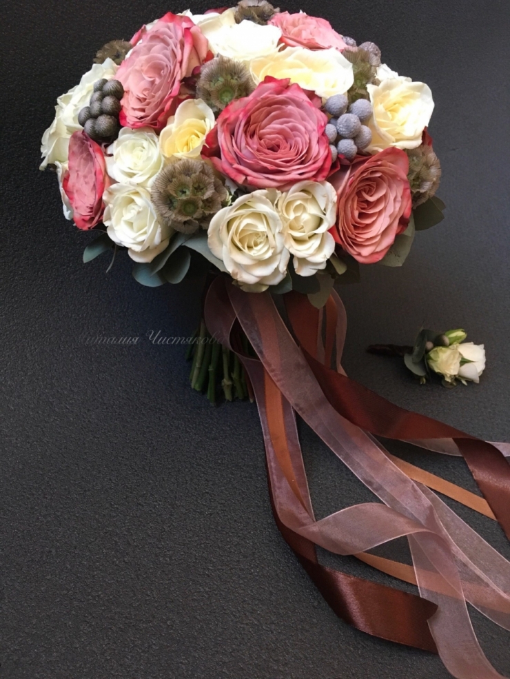 Кофейный букет из роз