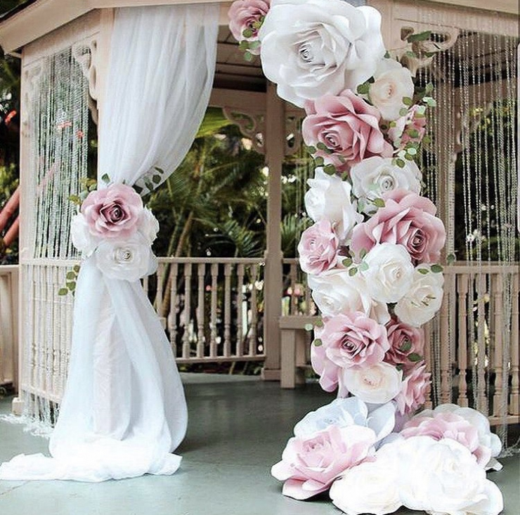 Гигантские цветы для декораций. Арка "Свадебная". Фотозона с искусственными цветами. Украсить арку искусственными цветами.