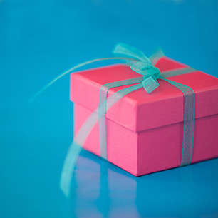 Подарки для гостей на свадьбе:  что такое бонбоньерки?