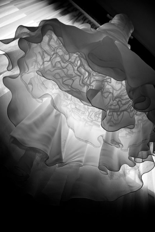 Свадебное платье сверху и снизу