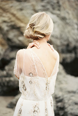 Спинка свадебного платья