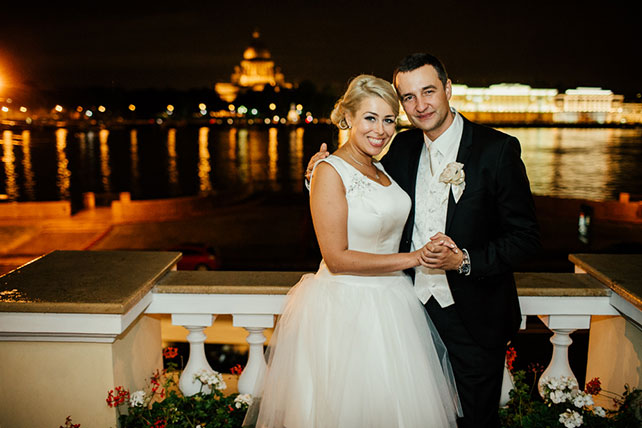 Свадьба в английском стиле, жених с невестой