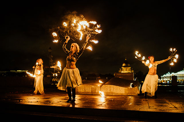 Свадьба в английском стиле, огненное шоу на свадьбе