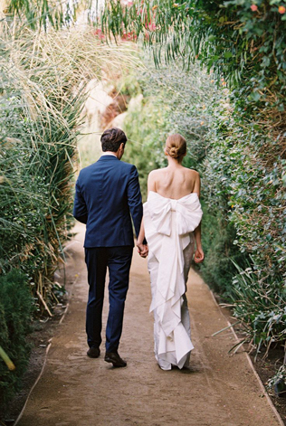 Платье невесты в бантиком