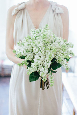 Свадебное платье с бантиками