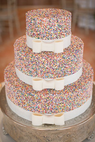 Торт с бантом