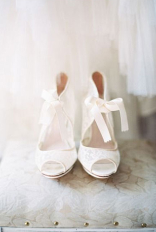 Туфли с бантиками