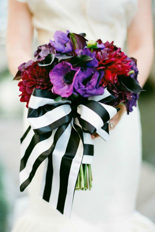 Букет с бантом