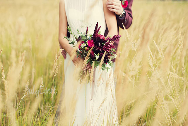 Антон и Татьяна, богемная свадьба бордового цвета