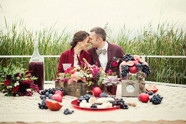 Антон и Татьяна, богемная свадьба бордового цвета