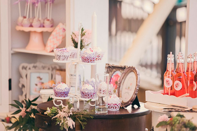 свадьба в стиле винтажная классика, сладкий стол