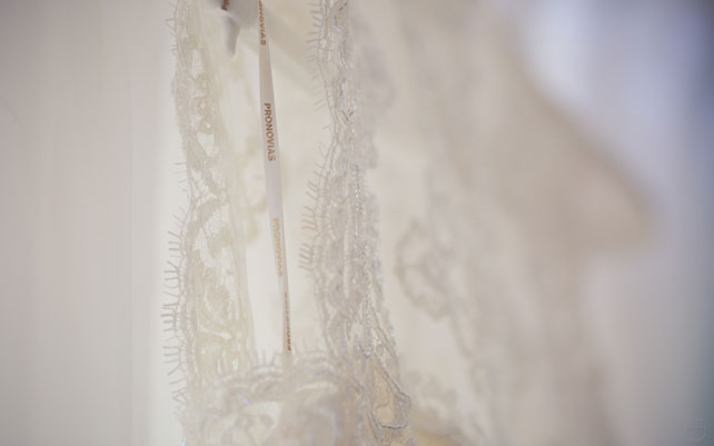 Алиса в Стране Чудес, тематическая свадьба Ани и Андрея, платье невесты Pronovias