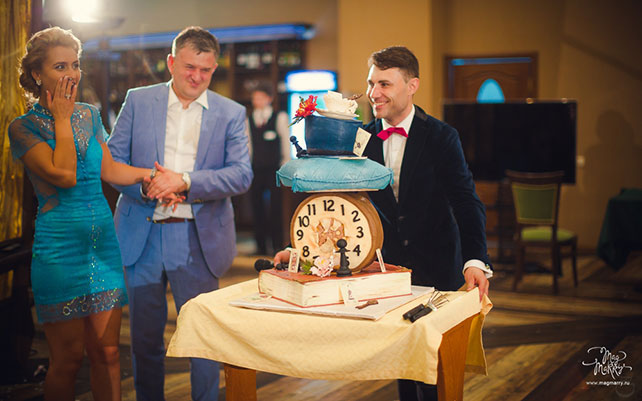 Алиса в Стране Чудес, тематическая свадьба Ани и Андрея, свадебный торт