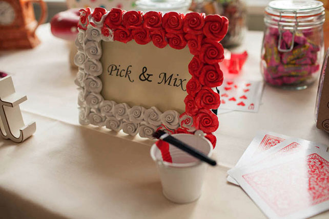 свадьба в тематике Алиса в Стране чудес