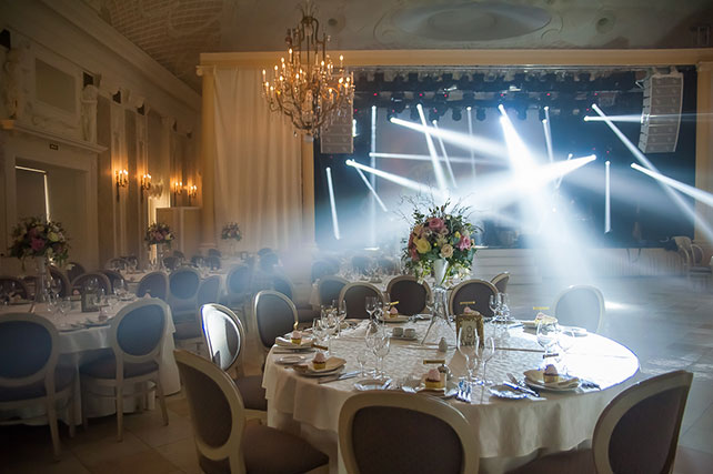 Анастасия и Михаил: ноябрьская сказка, декор зала