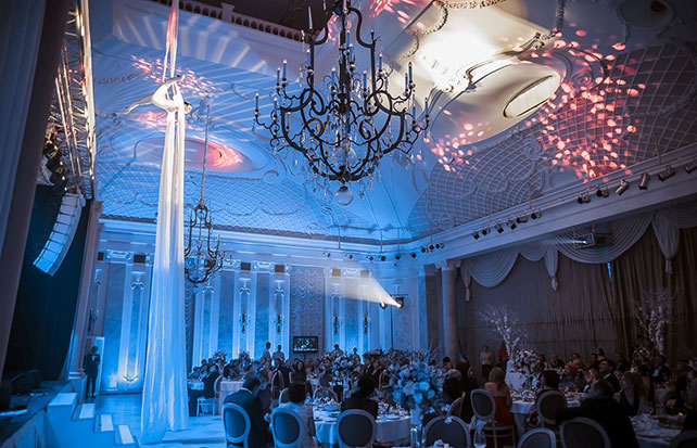 Анастасия и Михаил: ноябрьская сказка, свадебное шоу, эквилибристика