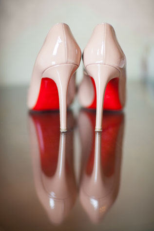 Английский сад, туфли невесты