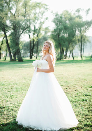 белая свадьба в шатре, образ невесты