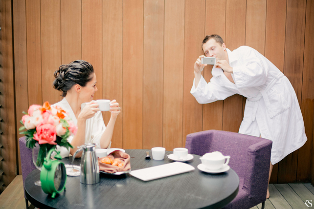 Жених и невеста утром