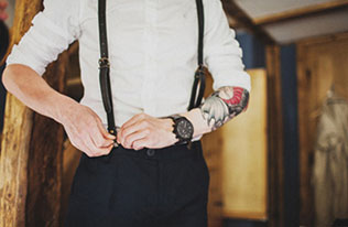 свадьба в стиле бохо во французских Альпах, утро жениха