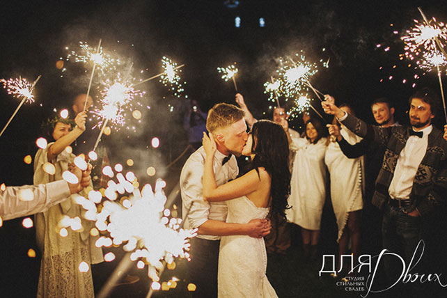 свадьба в стиле бохо во французских Альпах, жених и невеста