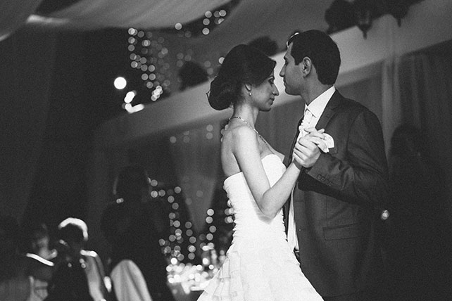 Большая греческая свадьба, танец молодожен