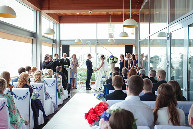 Элегантная черничная свадьба, торжественная церемония бракосочетания