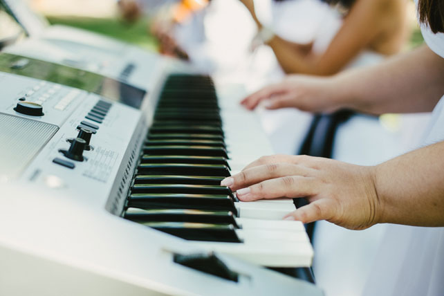 черно-белая свадьба, музыканты на свадьбе