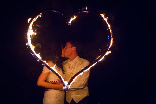 черно-белая свадьба, огненное шоу