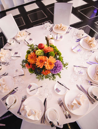 цитрусовая свадьба, сервировка стола