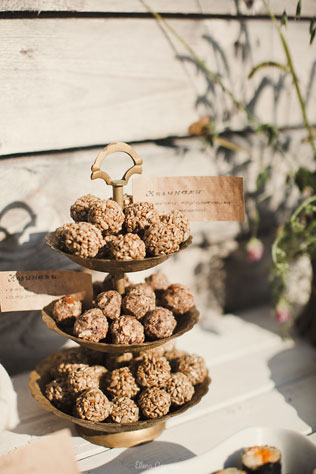 Деревенская простота, сладкие комплименты для гостей