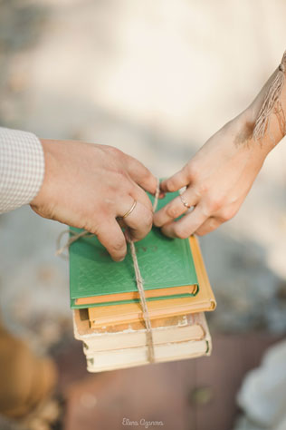 Деревенская простота, книги на свадьбе