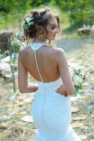 Деревенская свадьба в стиле рустик, образ невесты