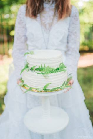 Невеста с тортом