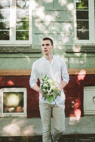 Жених у старой немецкой усадьбы