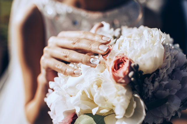 Элегантная свадьба, маникюр невесты