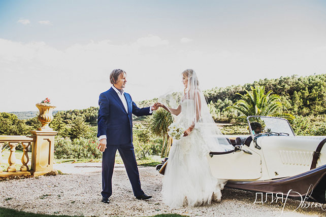 Романтика во Франции, свадьба Елены Кулецкой и Станислава Романовского, Елена Кулецкая с отцом