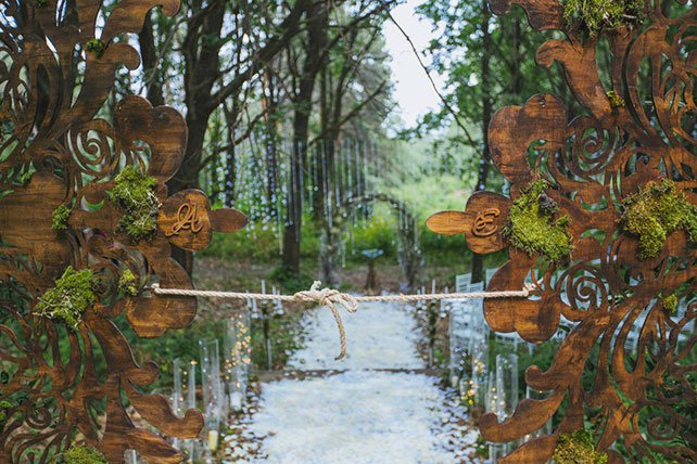 эльфийская свадьба, декор места церемонии, деревянные ворота