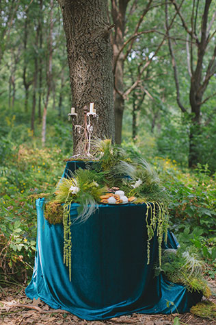 эльфийская свадьба, декор места церемонии, фуршетный стол