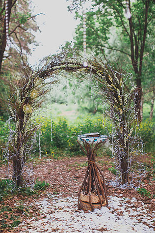 эльфийская свадьба, свадебная арка в лесу