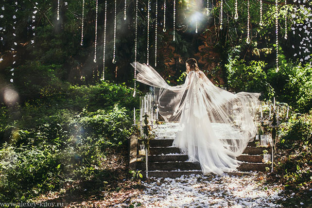 эльфийская свадьба, невеста стреляет из лука