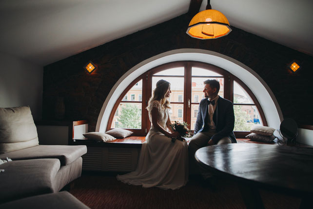 Фуршетная свадьба, встреча жениха и невесты